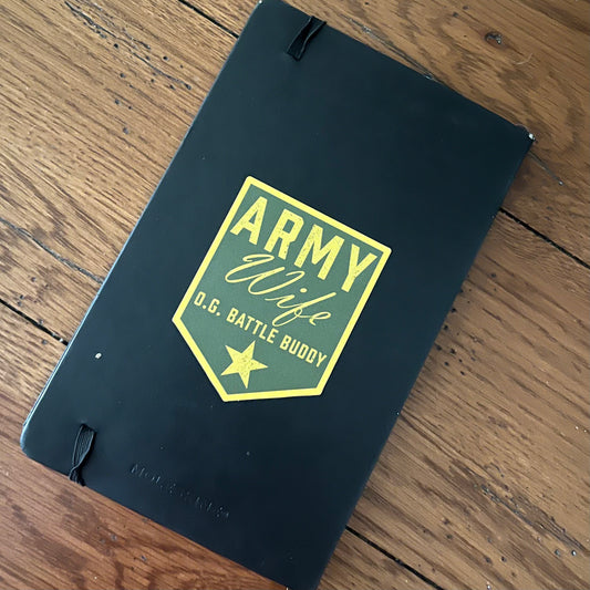 Army wife vinyl sticker Mockup 1